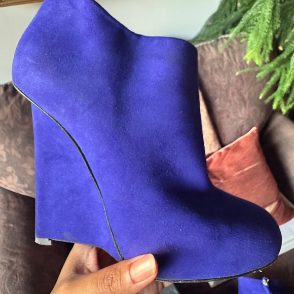 Vintage Giuseppe Zanotti Daisy Suede Wedge Ankle Booties - Authentic - Picture 9 of 11